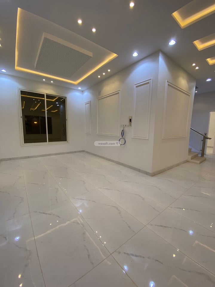 Villa 300 SQM Facing South with 9 Bedrooms Al Rimal, East Riyadh, Riyadh
