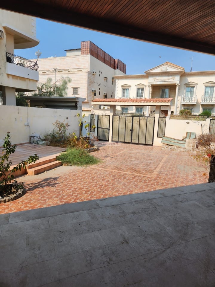Villa 660 SQM Facing North on 15m Width Street Al Khalidiyah, North Jeddah, Jeddah