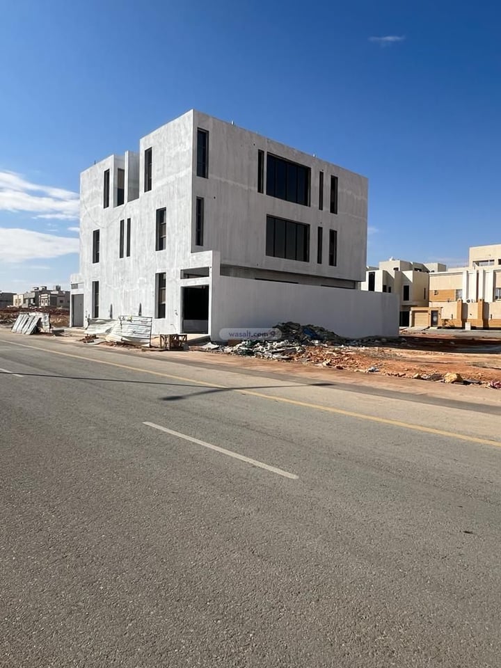 فيلا 400 متر مربع غربية على شارع 35م المهدية، غرب الرياض، الرياض