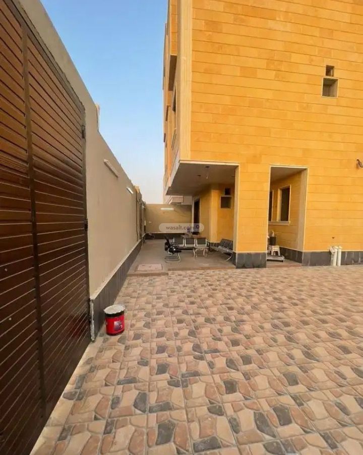 Villa 625 SQM Facing North on 16m Width Street Az Zomorod, North Jeddah, Jeddah