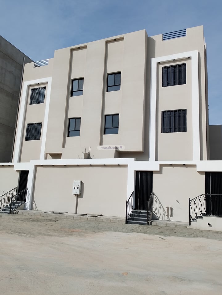 Apartment 199 SQM with 6 Bedrooms North Al Tadamun, Khamis Mushayt