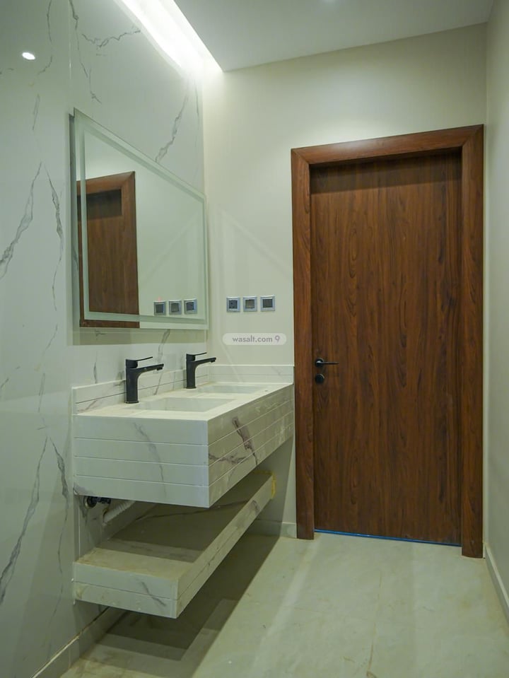 Apartment 202.32 SQM with 5 Bedrooms King Fahd, Makkah