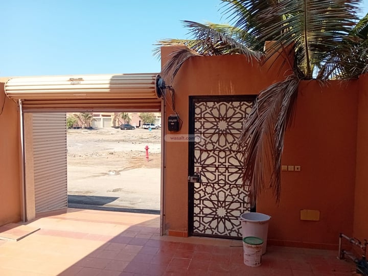 Villa 250 SQM Facing North with 6 Bedrooms Az Zomorod, North Jeddah, Jeddah