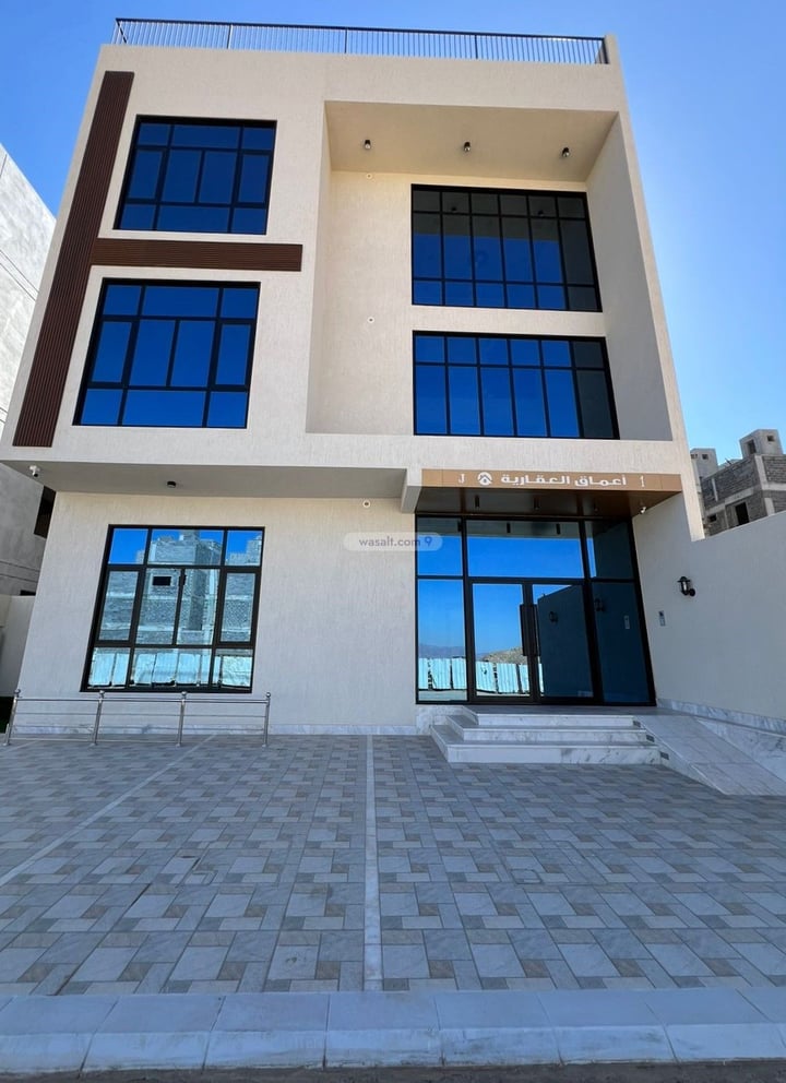 Apartment 181 SQM with 4 Bedrooms Shuran, Madinah