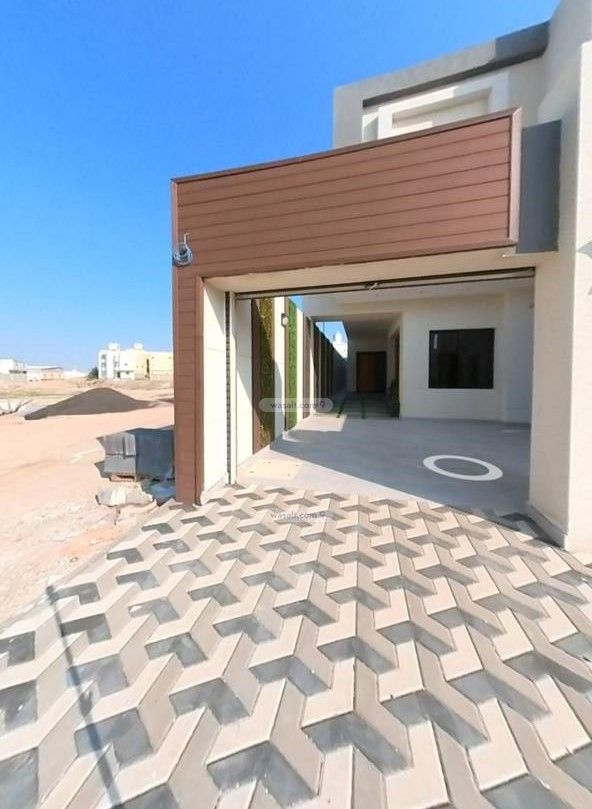 Villa 382 SQM Facing South on 32m Width Street Al Umrah Al Jadidah, Makkah