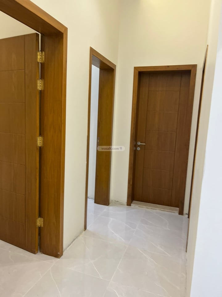 Floor 300 SQM with 4 Bedrooms Al Nur, North Jeddah, Jeddah