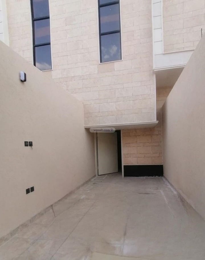 Apartment 179 SQM with 5 Bedrooms Tuwaiq, West Riyadh, Riyadh
