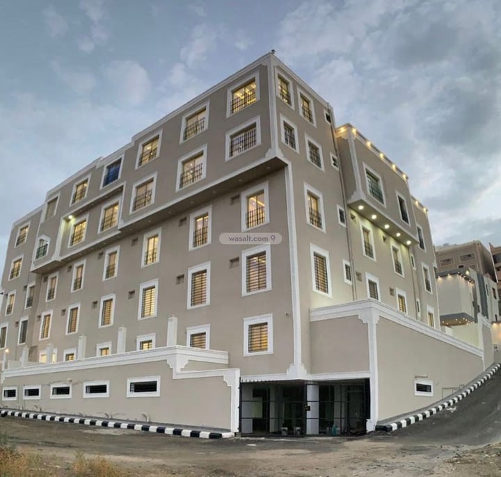 Apartment 267.2 SQM with 5 Bedrooms Ar Rawdah, Abha