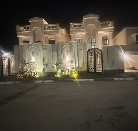 Villa 437 SQM Facing North East on 18m Width Street Al Buhayrah, Al Khobar