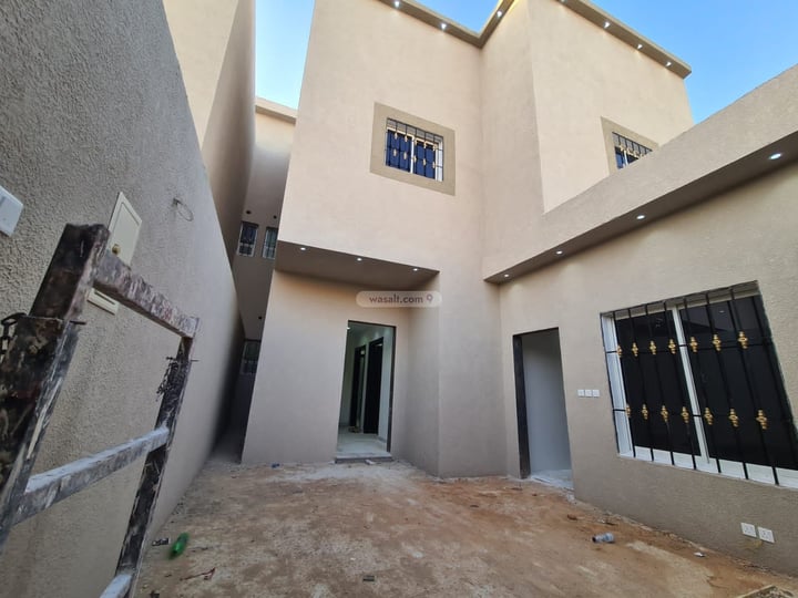 Floor 290.25 SQM with 6 Bedrooms Badr, South Riyadh, Riyadh