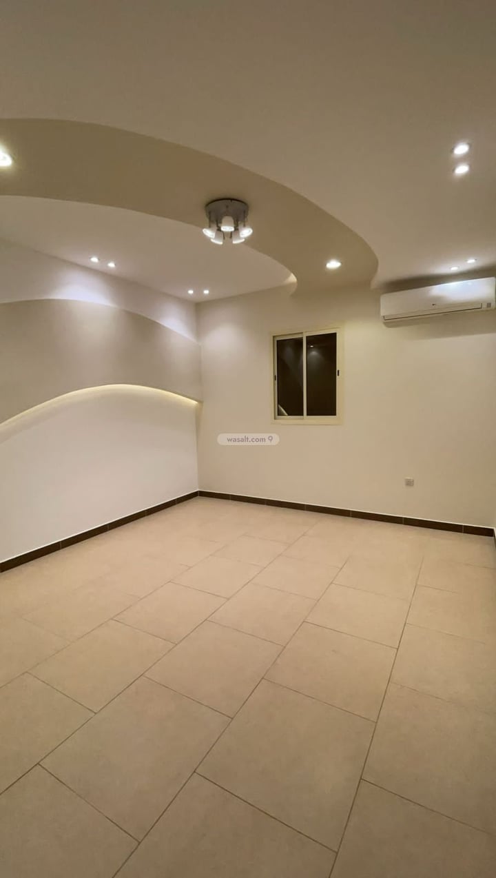 Floor 400 SQM with 5 Bedrooms Al Aqeeq, North Riyadh, Riyadh