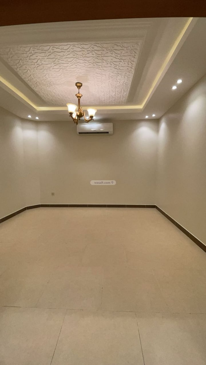 Floor 400 SQM with 5 Bedrooms Al Aqeeq, North Riyadh, Riyadh