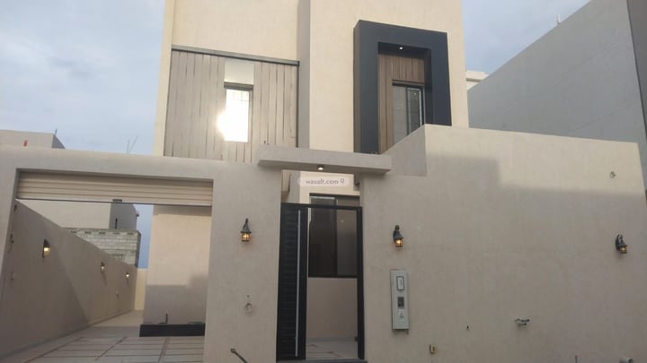 Villa 300 SQM Facing West on 16m Width Street Al Aqiq, Al Khobar