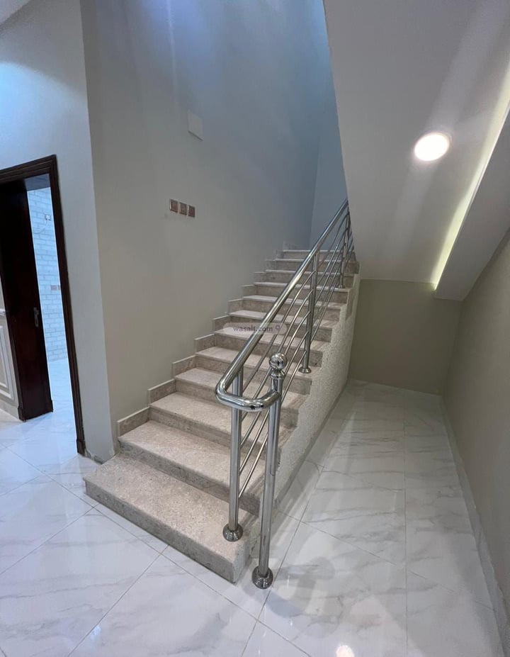 Apartment 341.44 SQM with 5 Bedrooms Ash Sharafiyah, Abha