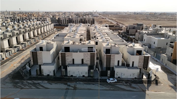 فيلا 210 متر مربع جنوبية على شارع 20م النرجس، شمال الرياض، الرياض
