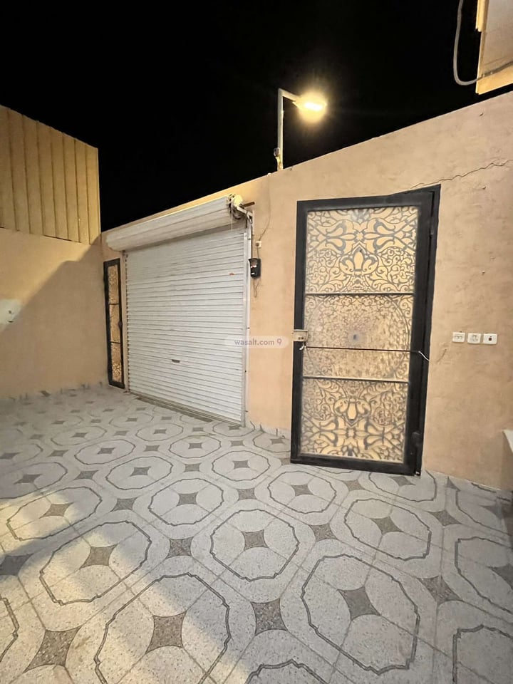 فيلا 375 متر مربع شمالية شرقية على شارع 20م العارض، شمال الرياض، الرياض