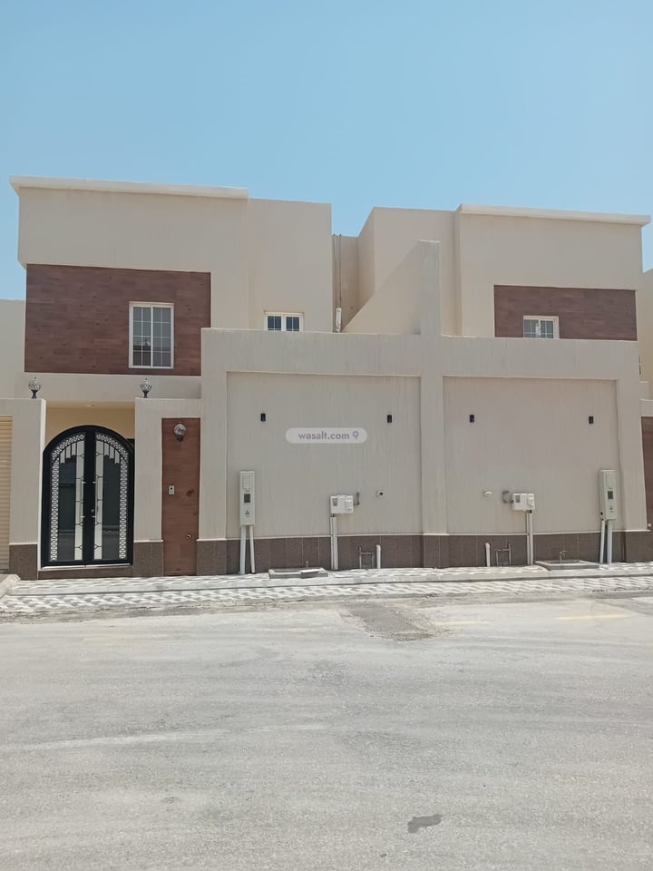 Villa 330 SQM Facing West on 15m Width Street West Al Aziziyah, Al Khobar