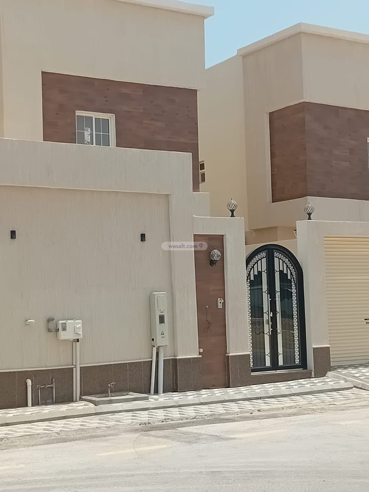 Villa 330 SQM Facing West on 15m Width Street West Al Aziziyah, Al Khobar
