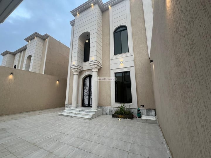 Villa 379 SQM Facing South on 15m Width Street Al Salmaniyah, At Taif