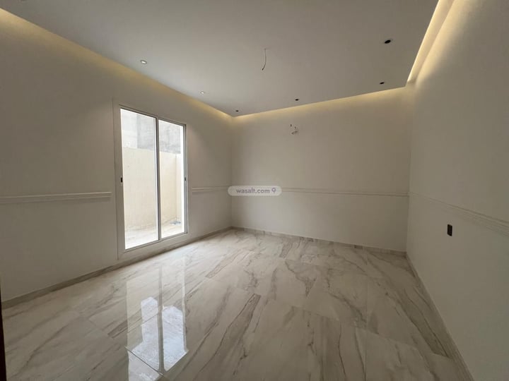 Villa 380 SQM Facing South on 15m Width Street Al Salmaniyah, At Taif