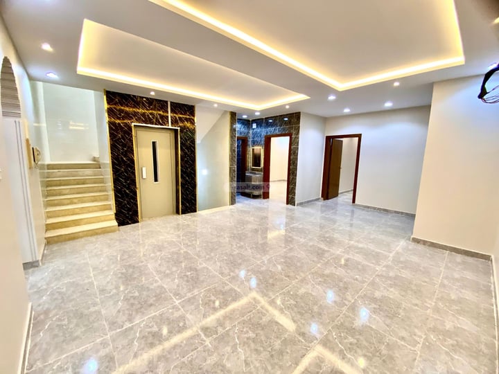 Villa 312.92 SQM Facing West on 15m Width Street Al Gashashia Al Jadid, Makkah