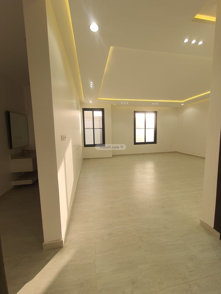 Apartment 243 SQM with 5 Bedrooms Al Rimal, East Riyadh, Riyadh
