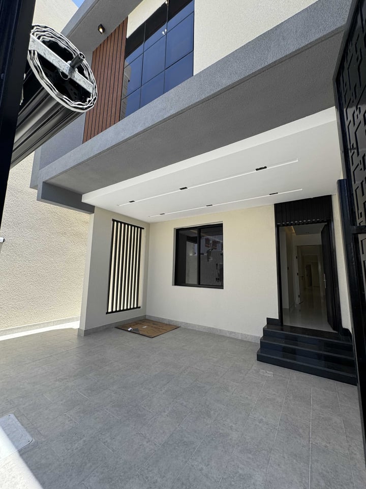 Apartment 209.86 SQM with 6 Bedrooms Al Sharaf, Khamis Mushayt