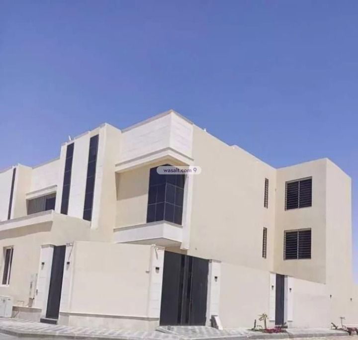 Villa 225 SQM Facing North on 15m Width Street Al Mahdiyah, West Riyadh, Riyadh