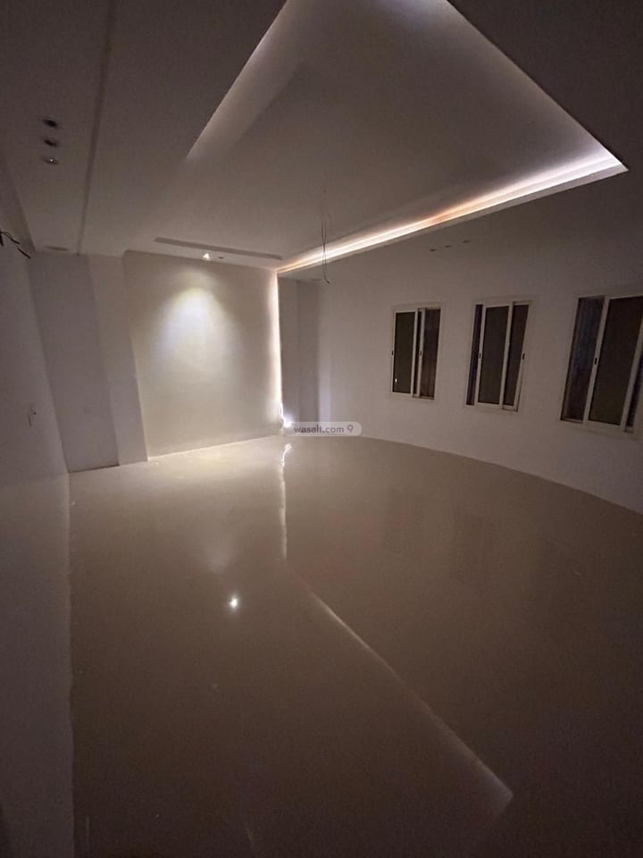 Floor 194 SQM with 5 Bedrooms Al Rimal, East Riyadh, Riyadh