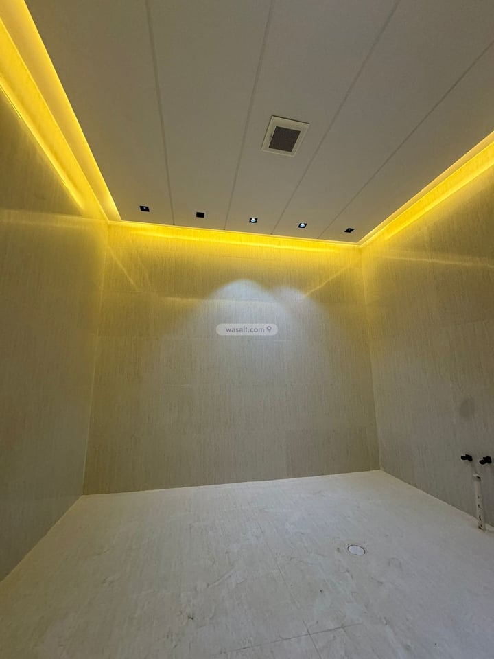Floor 179.93 SQM with 4 Bedrooms Tuwaiq, West Riyadh, Riyadh