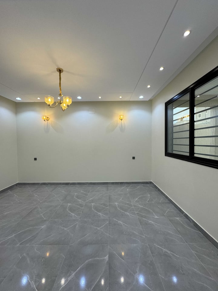 Floor 206.24 SQM with 6 Bedrooms North Al Tadamun, Khamis Mushayt