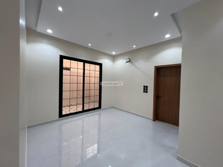 Villa 200 SQM Facing North on 32m Width Street Al Frosyah, East Jeddah, Jeddah