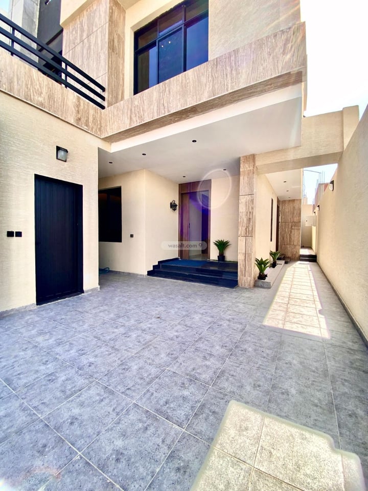 Villa 456 SQM Facing North East on 25m Width Street As Shamiaa, Makkah