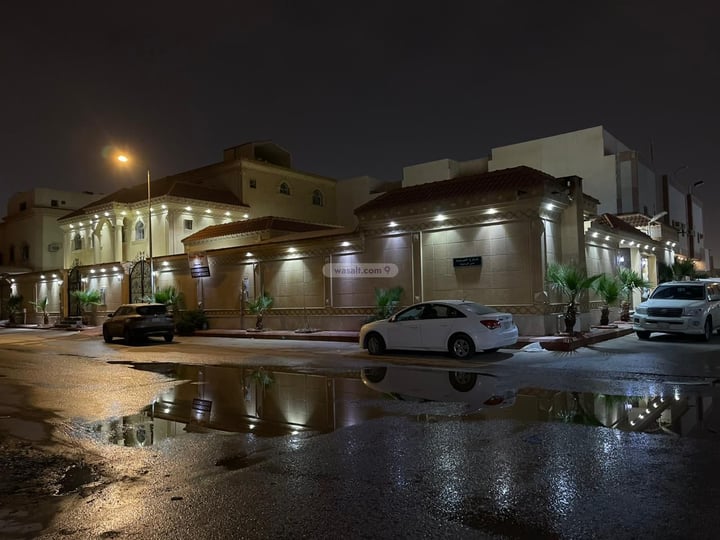 Villa 360 SQM Facing South on 20m Width Street Al Yarmuk, East Riyadh, Riyadh