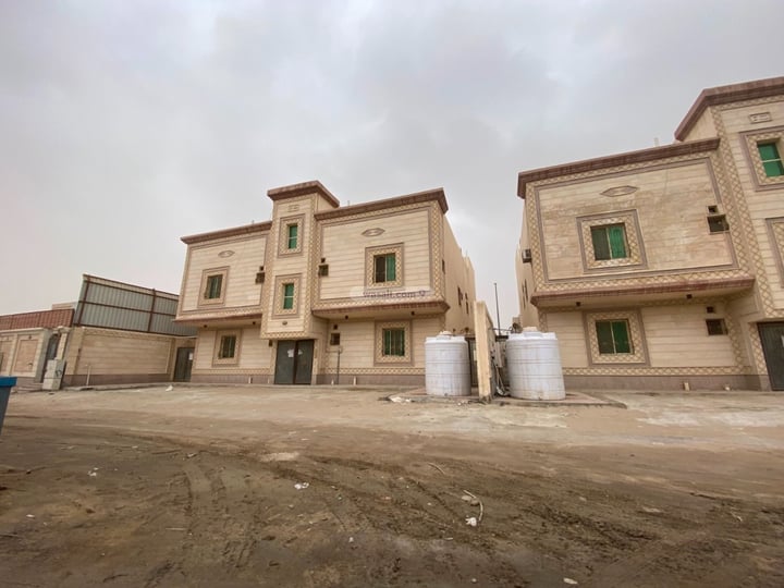 Building 500 SQM Facing South Dahiyat Al Malik Fahd, Dammam
