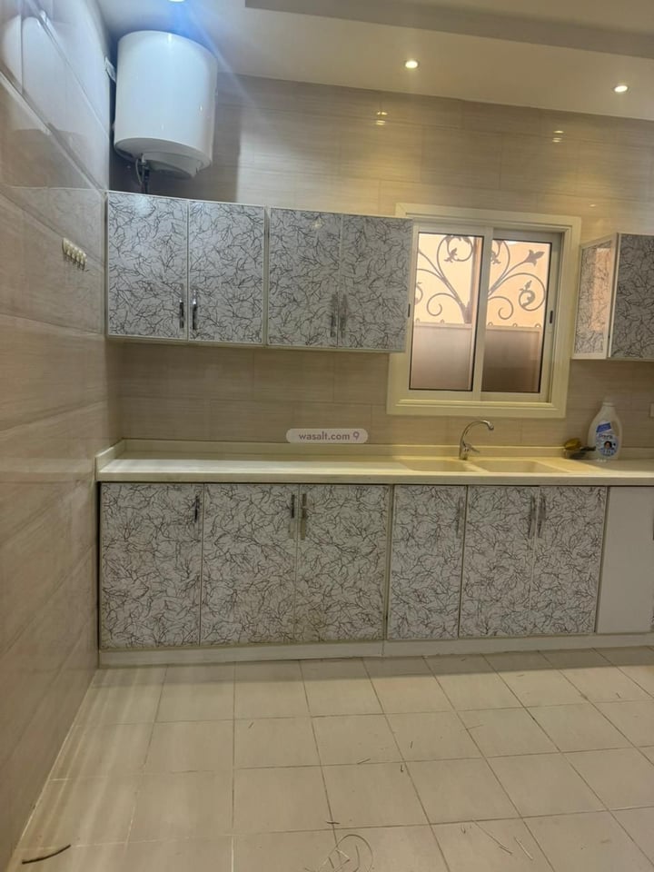Floor 275 SQM with 5 Bedrooms Al Nada, North Riyadh, Riyadh