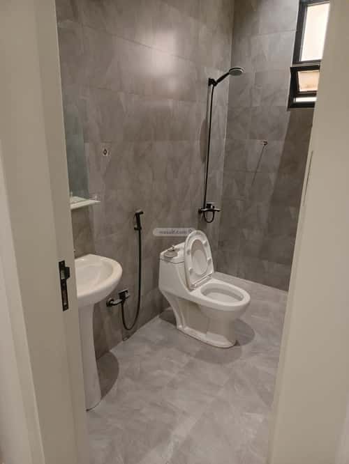 Floor 221.78 SQM with 5 Bedrooms Badr, South Riyadh, Riyadh
