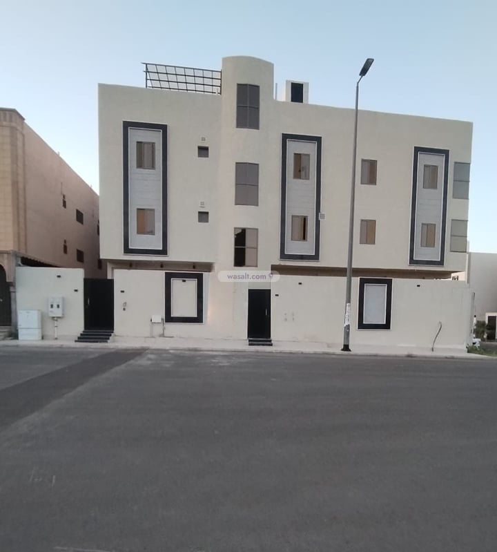 Villa 368 SQM Facing South on 20m Width Street Al Jamawat, Madinah