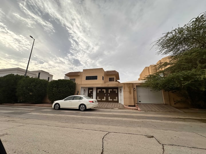 Villa 875 SQM Facing South on 20m Width Street Al Maseef, North Riyadh, Riyadh