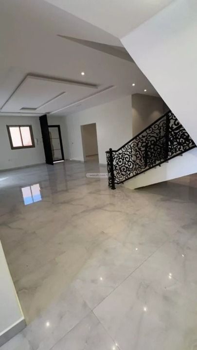 Villa 400 SQM Facing North with 7 Bedrooms Laban, West Riyadh, Riyadh