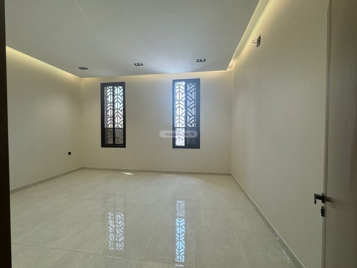 Floor 207.6 SQM with 4 Bedrooms Al Rimal, East Riyadh, Riyadh