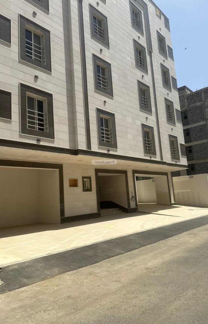 Apartment 202.4 SQM with 5 Bedrooms Wadi Jalil, Makkah