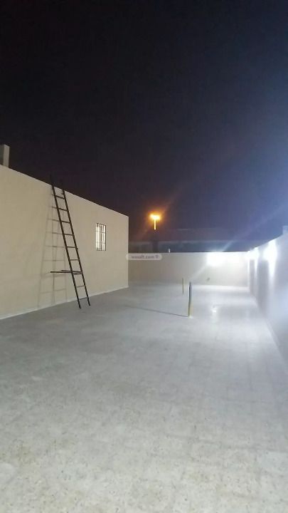 Floor 337 SQM with 5 Bedrooms Al Dar Al Baida, South Riyadh, Riyadh