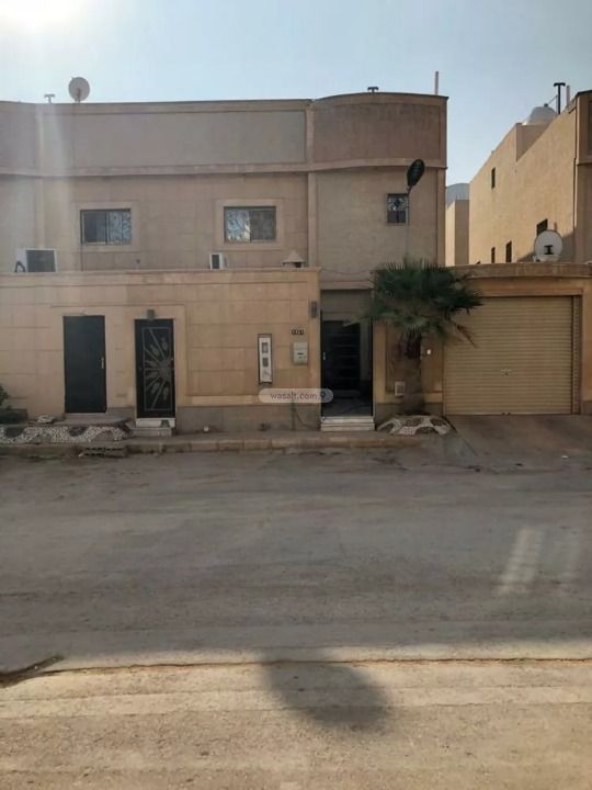 Villa 220 SQM Facing North East on 15m Width Street Al Munisiyah, East Riyadh, Riyadh