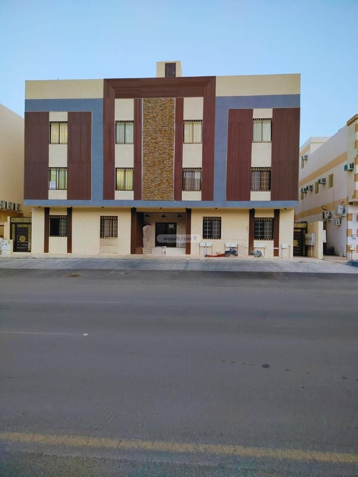 Apartment 216.84 SQM with 5 Bedrooms King Fahd, Madinah