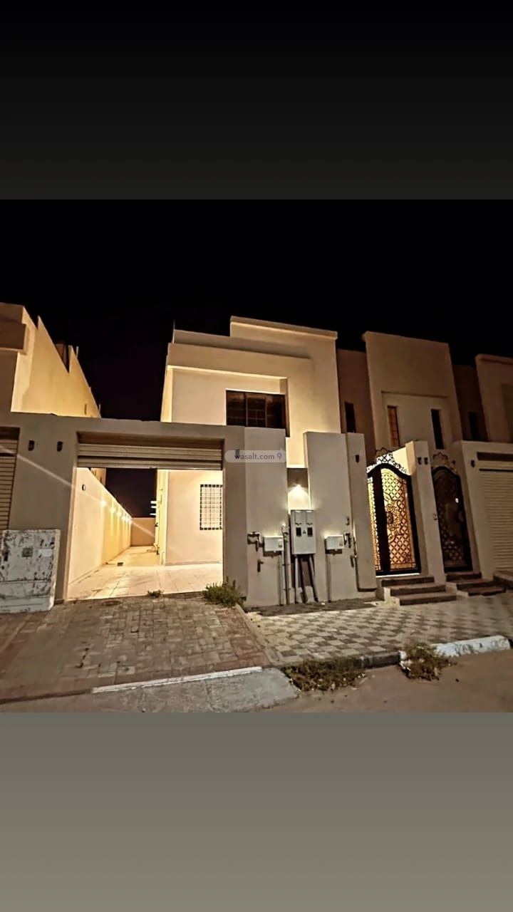 Villa 325 SQM Facing North with 5 Bedrooms At Tahliyah, Al Khobar