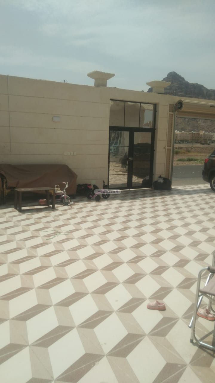 Floor 554.82 SQM with 7 Bedrooms Al Matar, Madinah