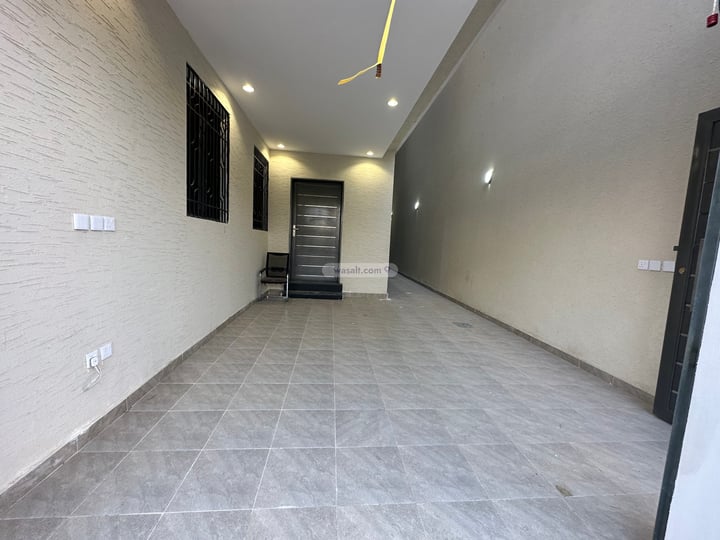 Apartment 300 SQM with 6 Bedrooms Al Masif, Khamis Mushayt