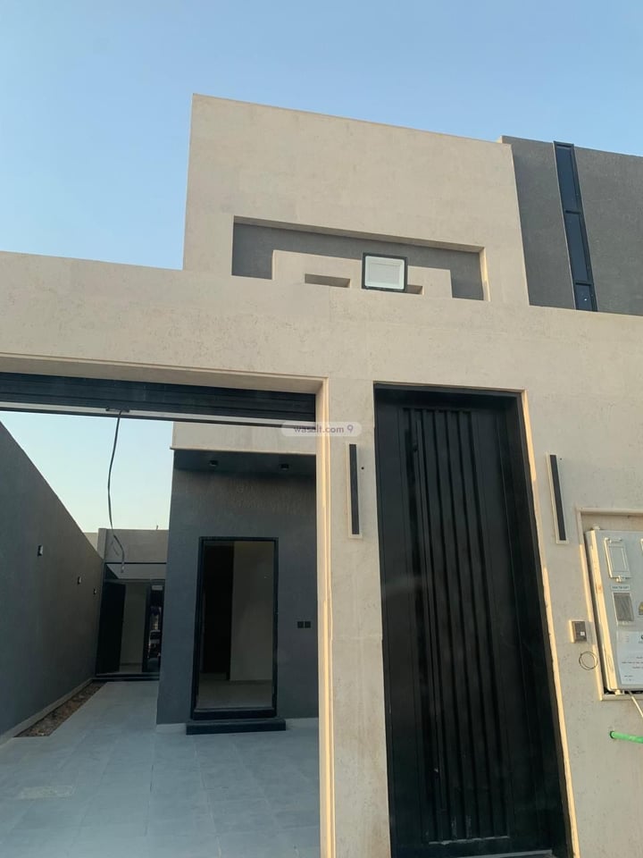 Floor 835.04 SQM with 5 Bedrooms Dahiyat Namar, West Riyadh, Riyadh