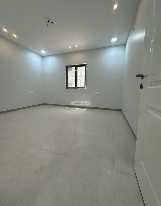 Apartment 195.4 SQM with 5 Bedrooms Al Jawharah, Dammam